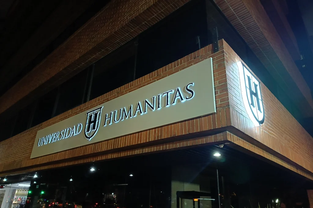 Universidad Humanitas en Colombia brinda excelencia académica.