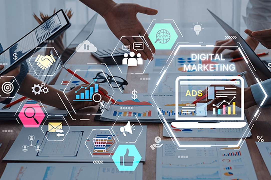 La mercadotecnia digital representa la evolución de la mercadotecnia tradicional hacia estrategias basadas en tecnología y análisis de datos.