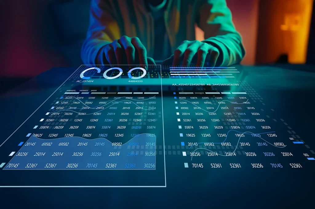 Los analistas financieros son parte del área estratégica.