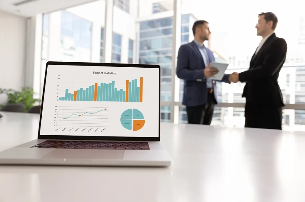 El departamento de finanzas busca la viabilidad del negocio.