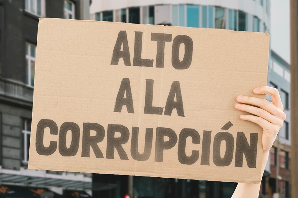 Alrededor del mundo existen múltiples ejemplos de cómo combatir la corrupción.