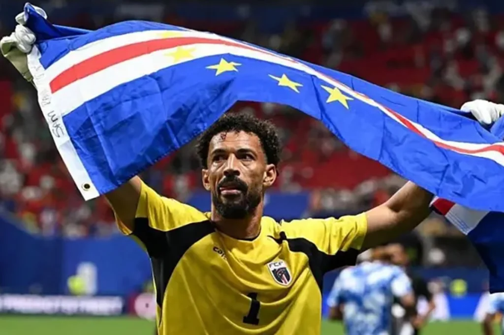 El portero Vizhina, el héroe de la selección de Cabo Verde, se convirtió en símbolo de resistencia y empeño, para la afición mundialista.
