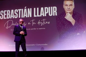 Sebastián Llapur dio voz a Marcus fenix en un doblaje espectacular.