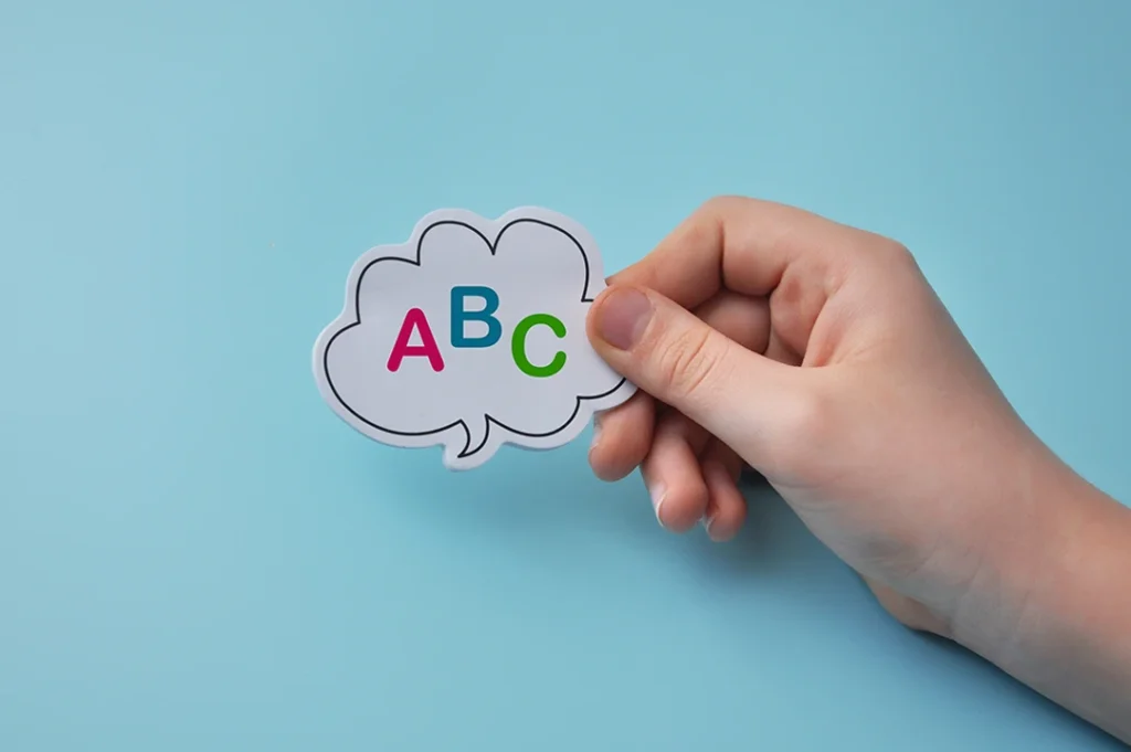 Cursar el diplomado de desarrollo infantil y Neuroeducación trae beneficios para los especialistas. 
