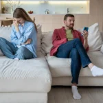 Cuando en una relación hay conductas que lastiman la autoestima de la pareja, es necesario revisar si se está con un narcisista.