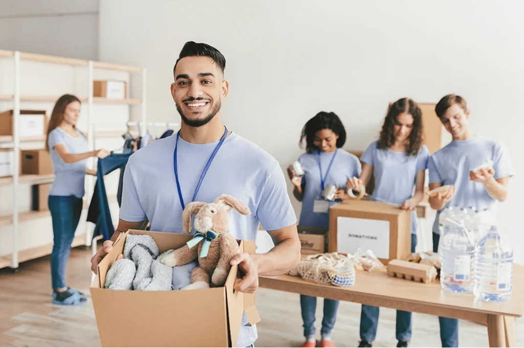 Al realizar su servicio social, los estudiantes ponen en práctica lo aprendido y conocen situaciones que amplían su perspectiva.