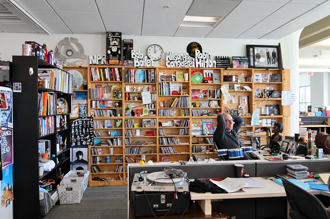 En el Tiny Desk se han escuchado las voces más representativas de la música internacional y, con ellas, historias que trascienden el entretenimiento.
