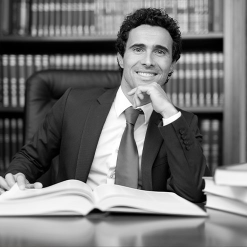 Licenciado en Derecho Universidad Humanitas