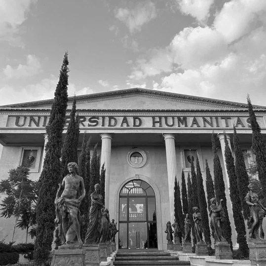 Universidad Humanitas tiene presencia fisica y virtual, la distancia ya no es un obstaculo.